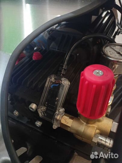 Профессиональная мойка высокого давления