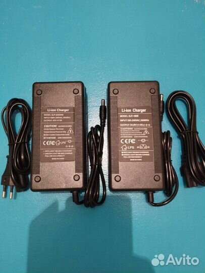Зарядное устройство для аккумуляторов 18650