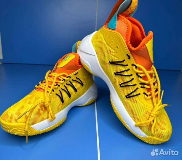 Кроссовки для баскетбола