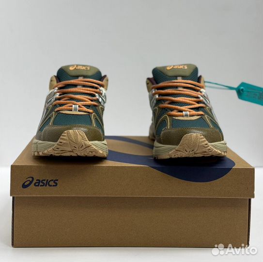 Кроссовки asics