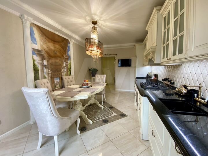 2-к. квартира, 72,5 м², 2/6 эт.