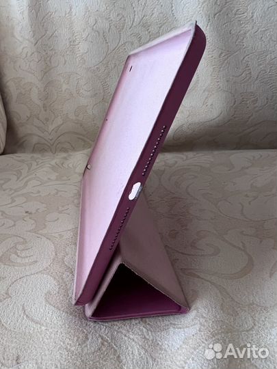 Чехол на iPad