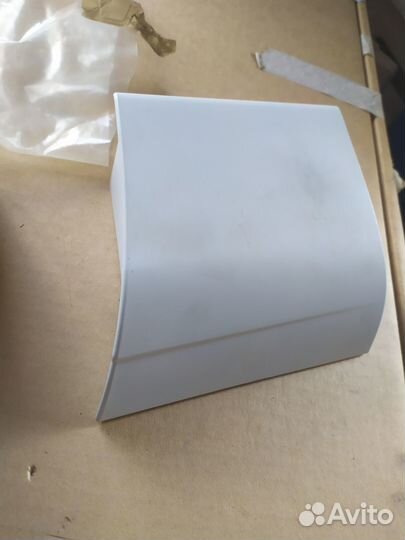 Молдинг переднего правого крыла Audi Q7 4L 2005