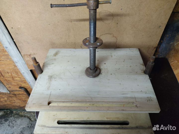 Пресс для книг