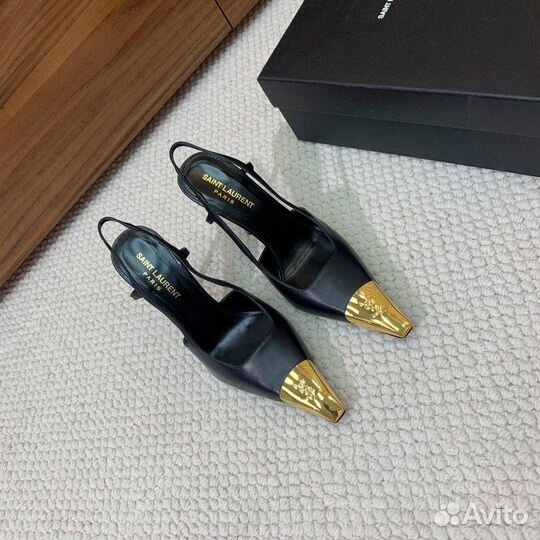 Туфли женские Saint Laurent Jeanne Slingback