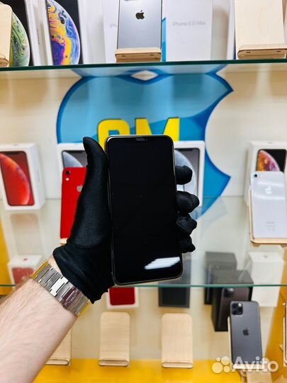 iPhone 11 Pro Max, 64 ГБ