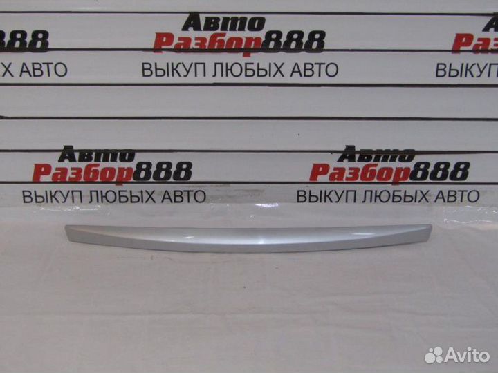 Молдинг крышки багажника Hyundai Solaris седан