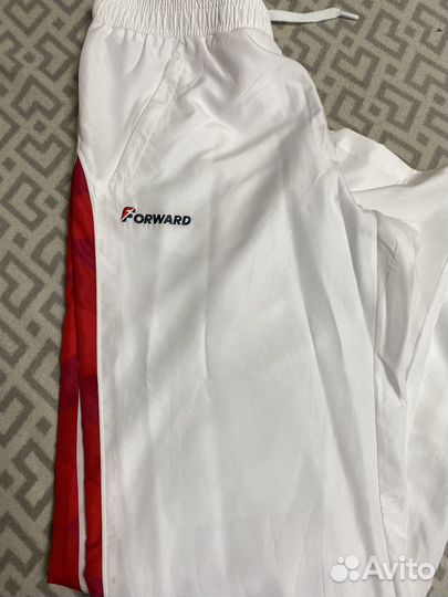 Спортивный костюм