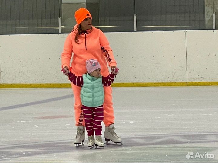 Тренер по фигурному катанию