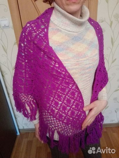 Платок шерстяной ажурный