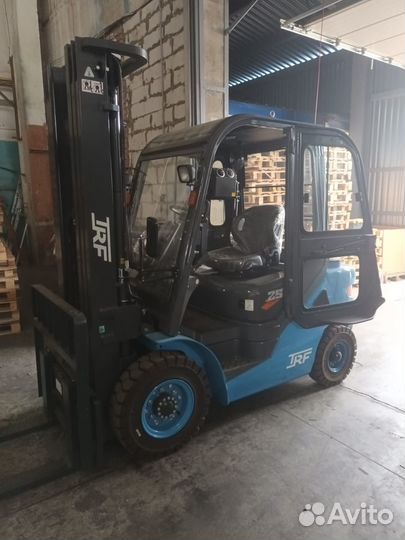 Дизельный вилочный погрузчик TRF FD35