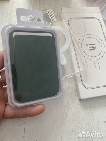 Картхолдер и чехол на iPhone