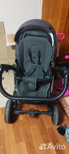 Прогулочная коляска melbu