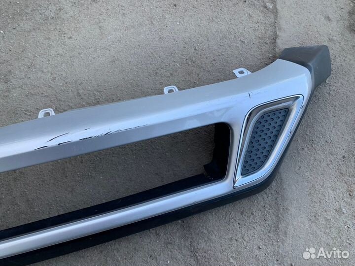 Накладка переднего бампера Outlander 3