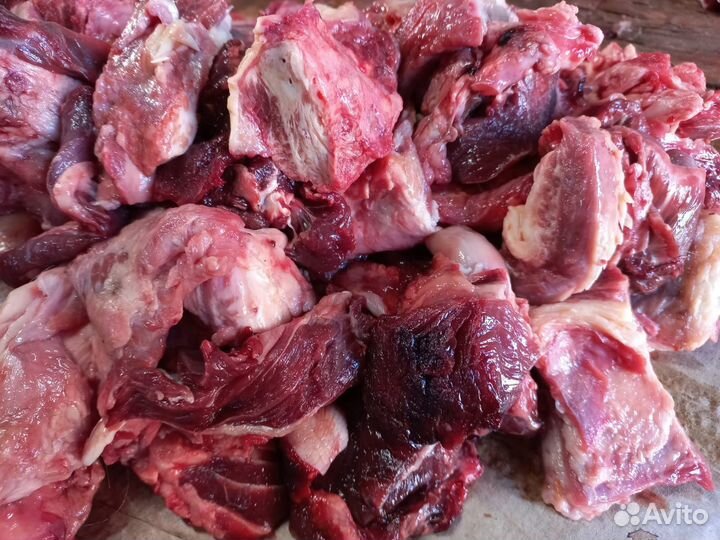 Щеки,печень, язык,ноги,вымя.требуха.грива.мясо