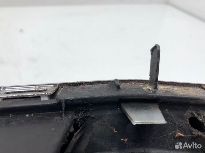 Решетка радиатора 13225788 Opel Astra H (2004-2010