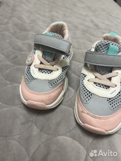 Кроссовки для девочки 27 размер