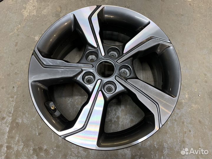 Одна штука диск оригинал Kia Cerato 4 R16