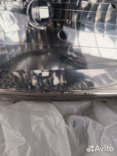 Фара правая Toyota Raum EXZ 10