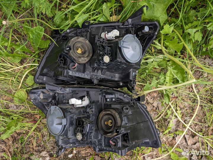 Фары avensis 2 t25 koito (под Европу, галоген)