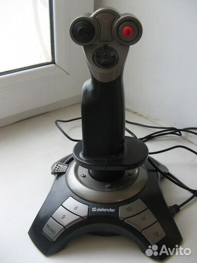 Игровой джойстик 