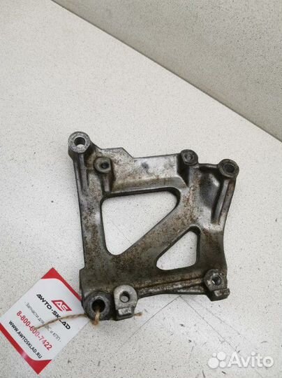 Кронштейн компрессора кондиционера Toyota Tundra