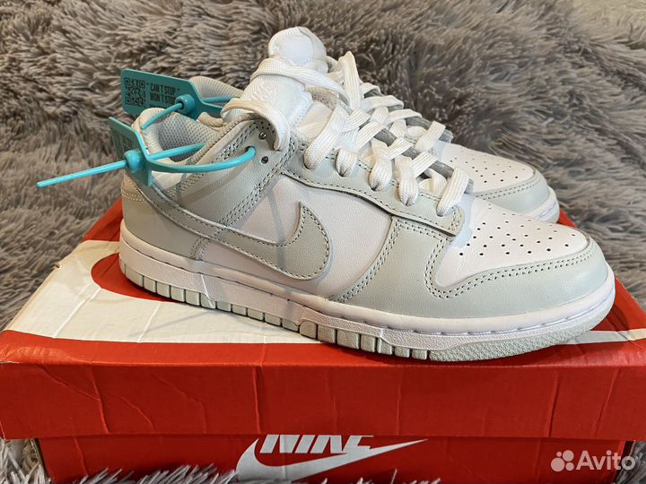 Nike dunk low photon dust