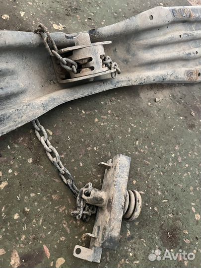 Кронштейн запасного колеса Тойота Лэнд Крузер