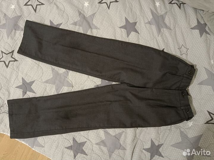 Школьный костюм для мальчика 134 серый