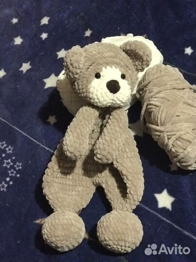 Вязаный мишка-комфортер