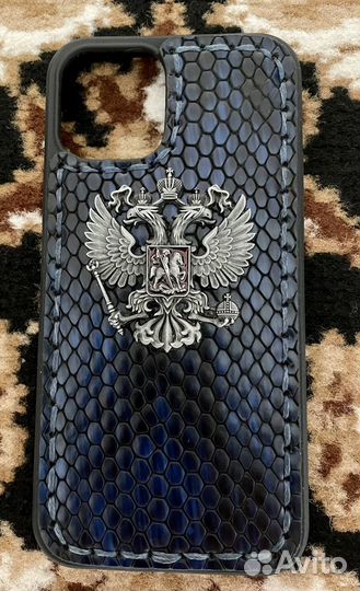 Чехол на iPhone 12 ручная работа