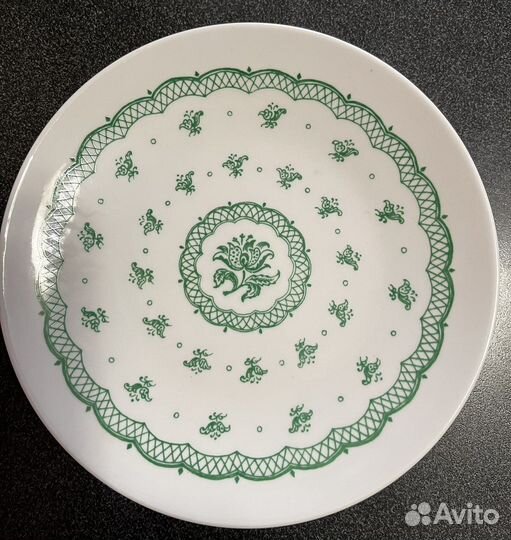 Коллекционные тарелки лфз, блюдца