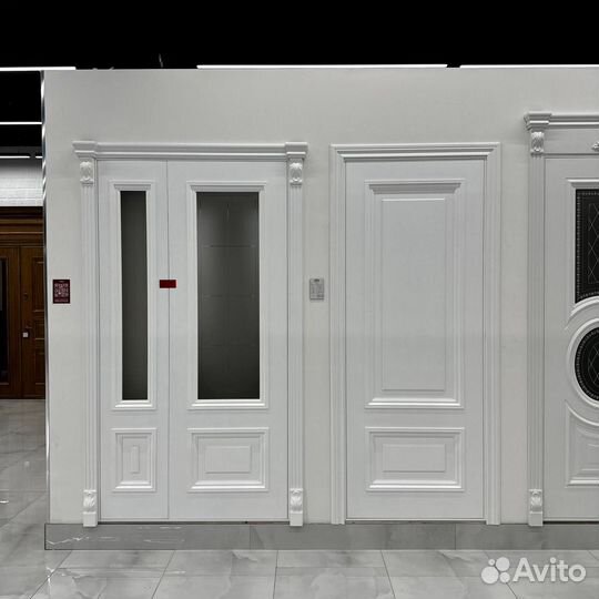 Двери в зал y-4992