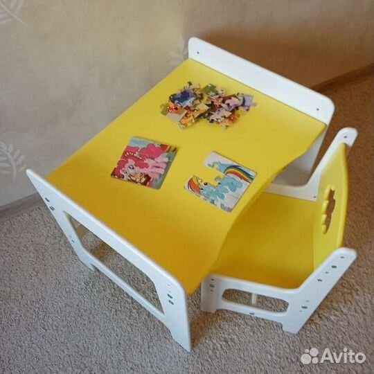 Стол и стул для ребёнка комплект (растущий)
