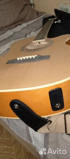 Электроакустическая гитара