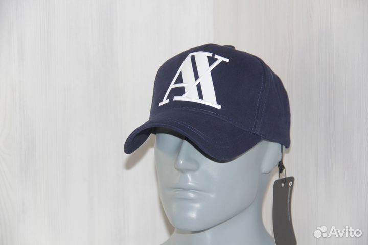Стильные кепки Армани Эксчендж