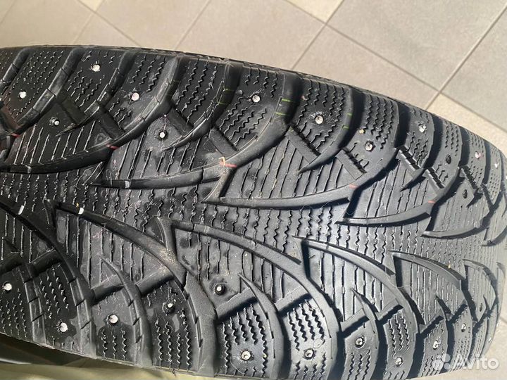 Hankook Winter I'Pike 215/65 R17