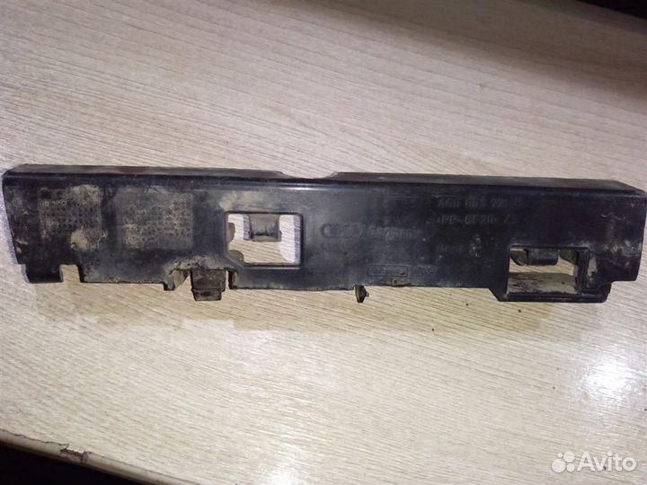 Кронштейн (сопут. товар) audi A6 C7,4G 2011-20