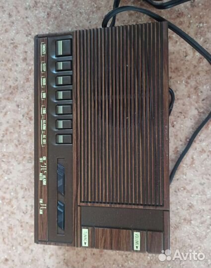 Приемник радио часы fm/am Cosmo