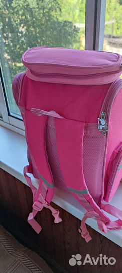 Школьный рюкзак с пеналом для девочки
