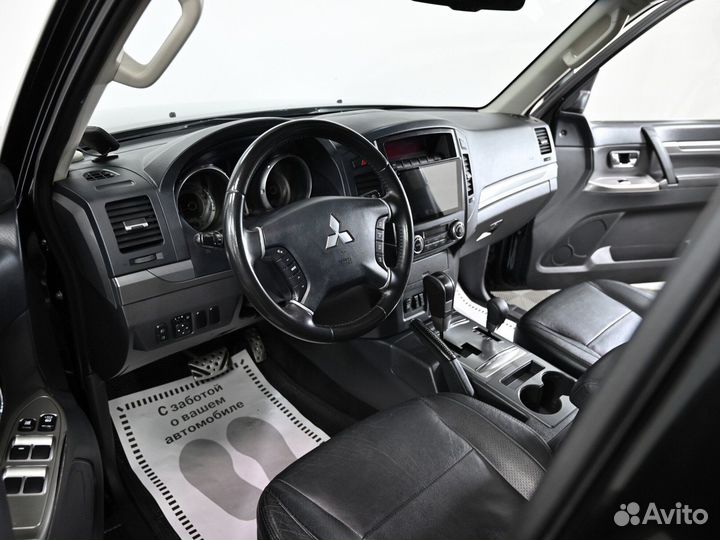 Mitsubishi Pajero 3.2 AT, 2012, 113 425 км