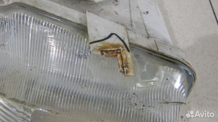 Фара противотуманная левая