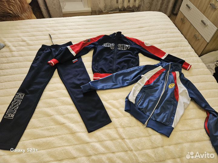 Отдам бесплатно вещи для мальчика рост 122-128