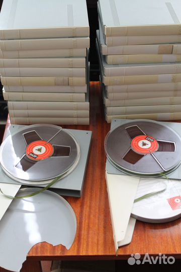 Бобины для катушечного магнитофона