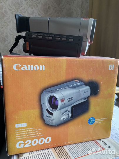 Видеокамера”Canon”