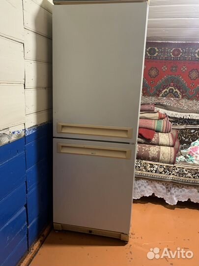 Холодильник бу