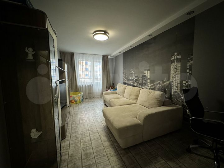 2-к. квартира, 72,1 м², 2/10 эт.