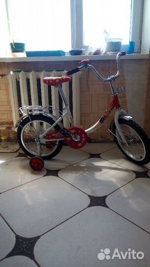 Продам велосипед (3-7 лет)