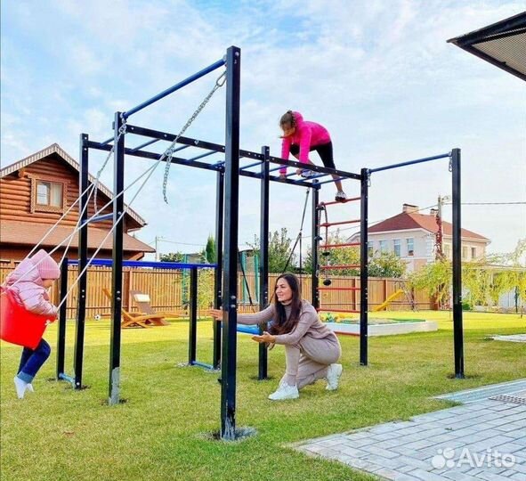 Уличный спортивный комплекс турнике брусья качели