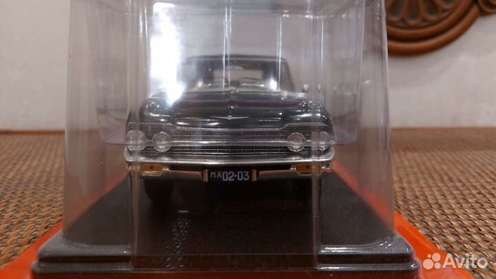 Модель автомобиля ЗИЛ 111 д кабриолет